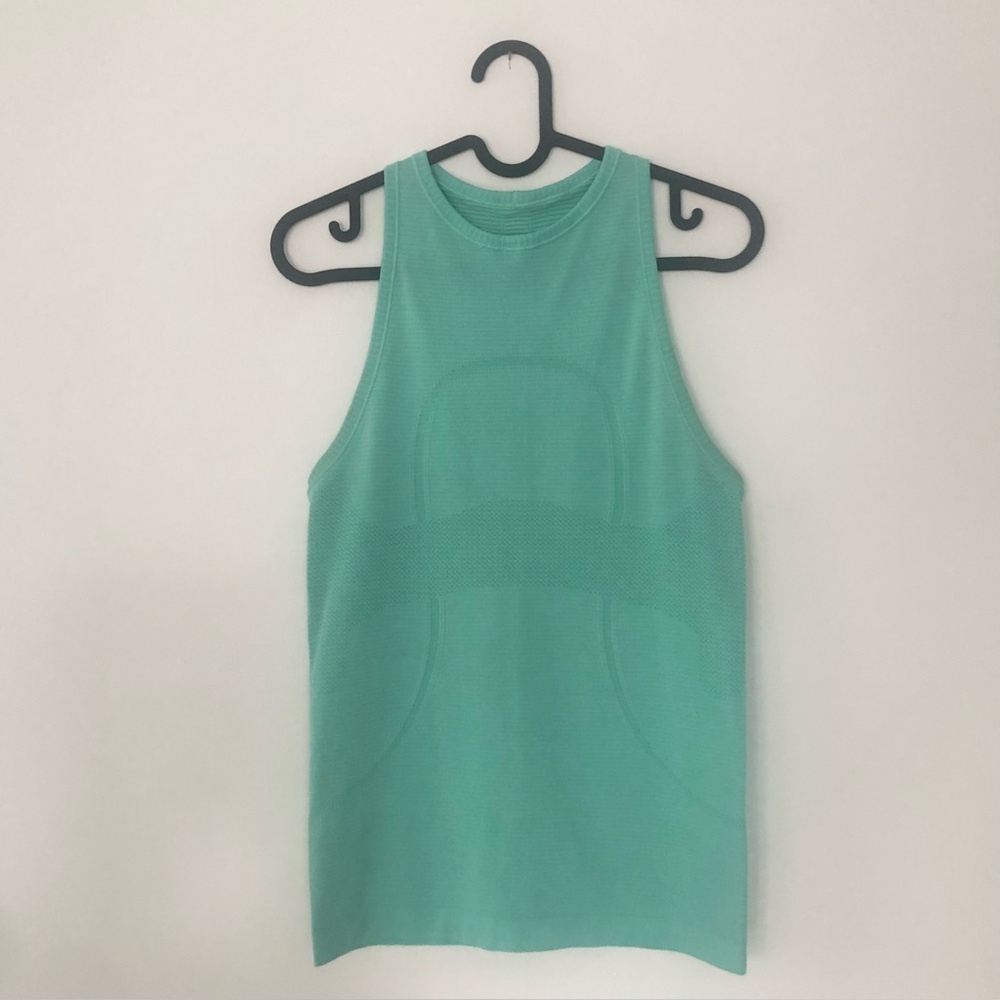 Lululemon Swiftly Racerback Tank High-Neck Light Green Size 4